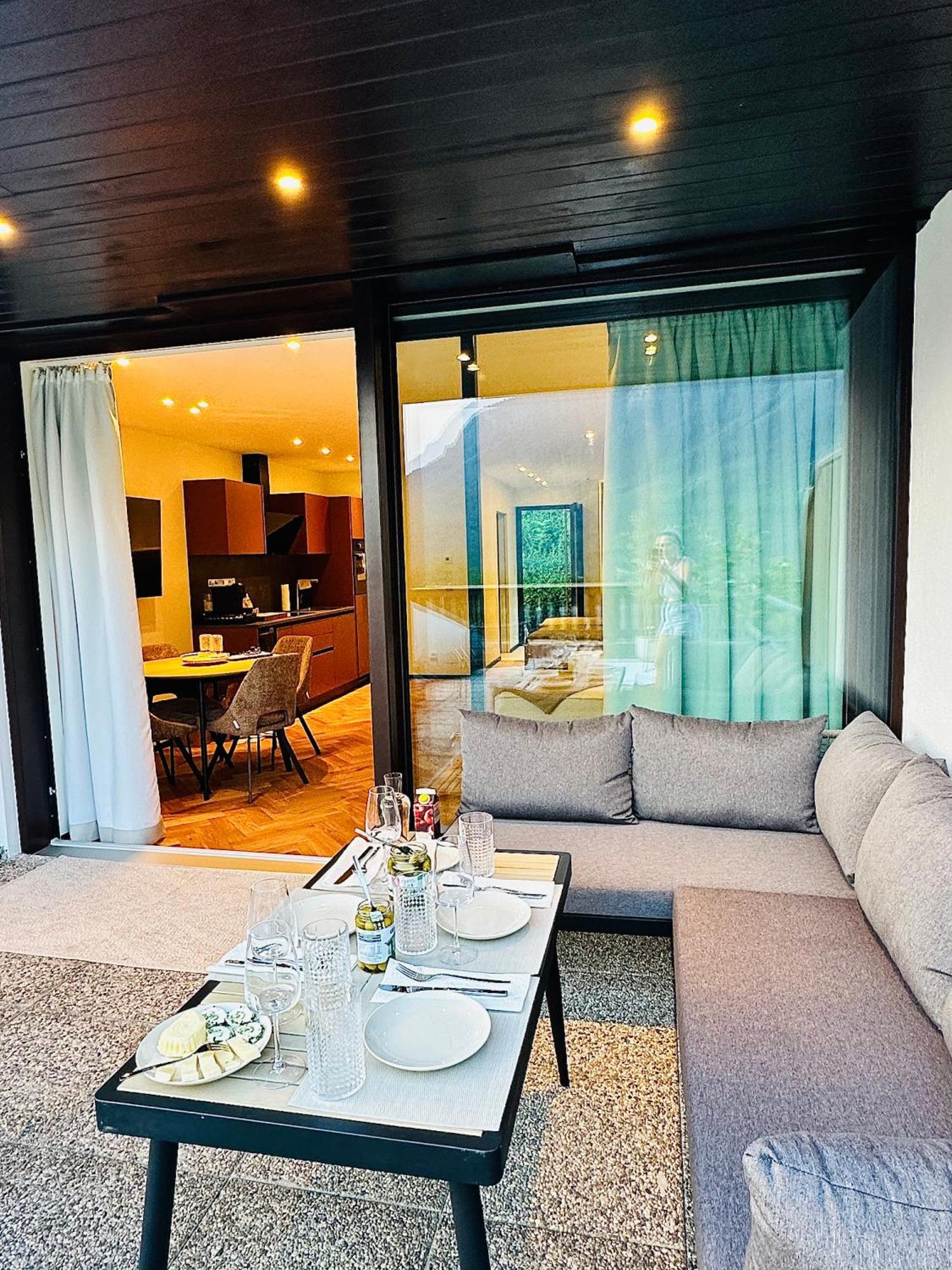 Das Alpenzeit Appartement Mit Just Private Terrasse (Adults Only) Bad Aussee Zewnętrze zdjęcie